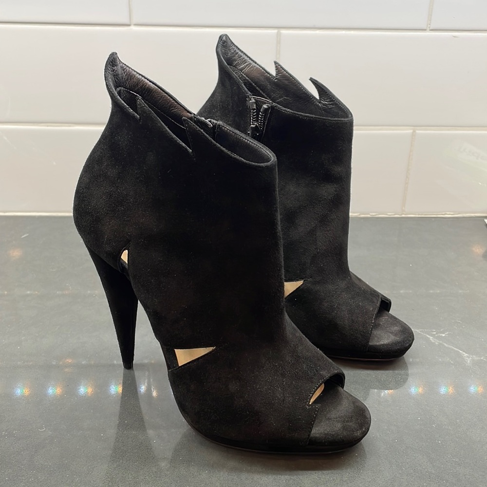 Christian Louboutin Velour Heel